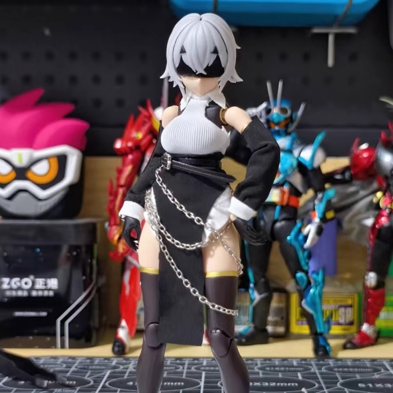 1/12 Scale Colored Off Shoulde - огляд і ціна Model Kit Girl