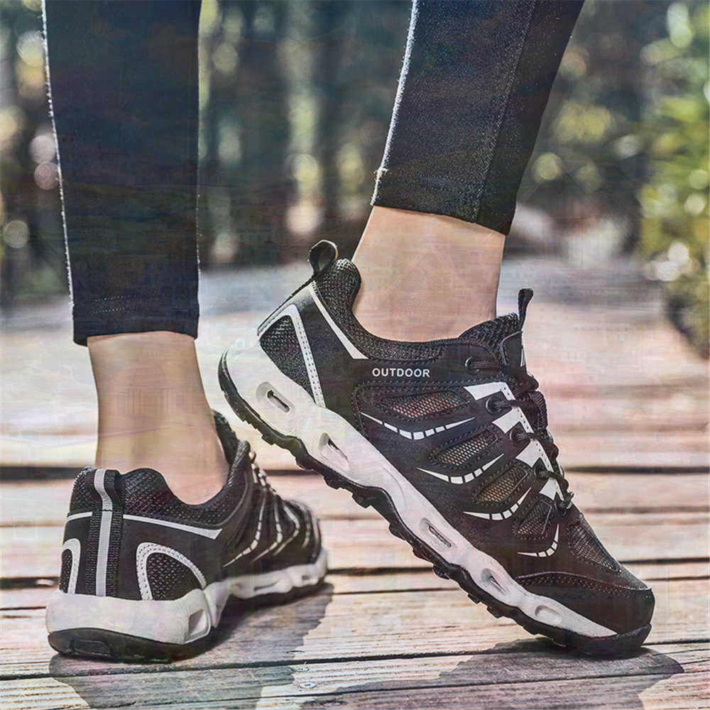 Sumer Round Tip Silver Sneaker - огляд і ціна Model Kit Runner