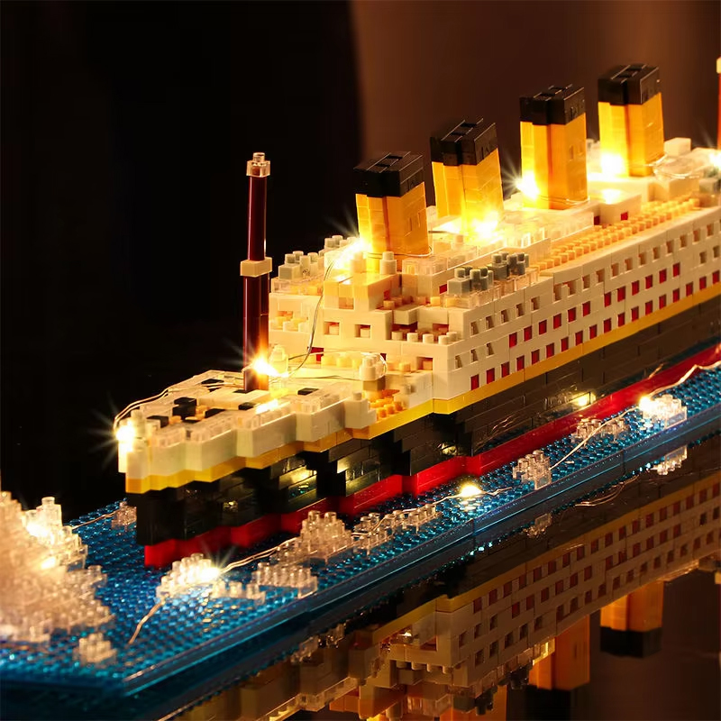 DIY Titanic Creative Luxury Ic - огляд і ціна Model Kit Titanic
