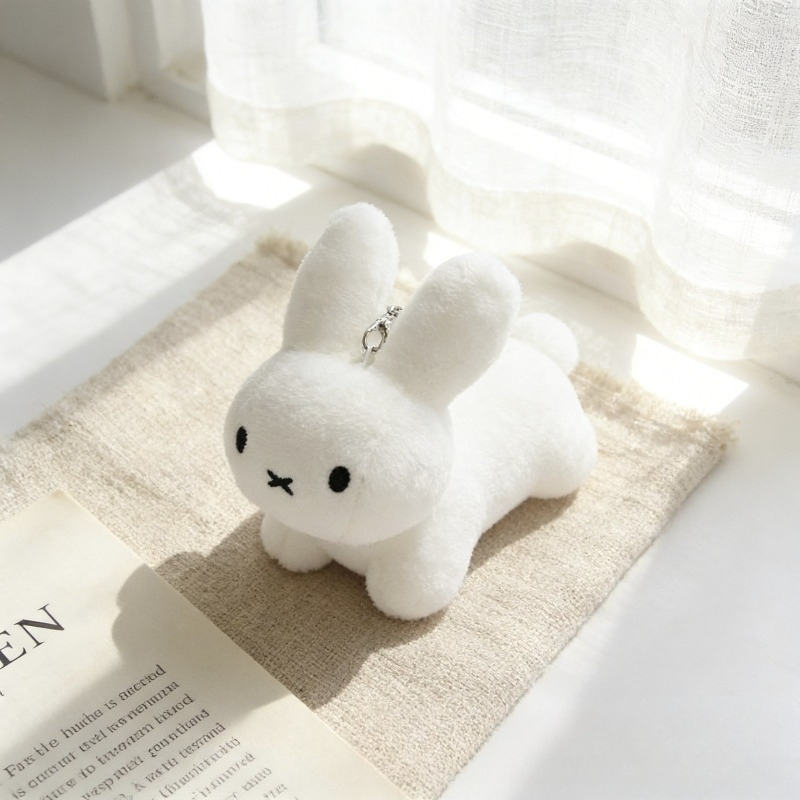 Miffy Rabbit Doll Bag Pendant  - огляд і ціна Model Kit Girl